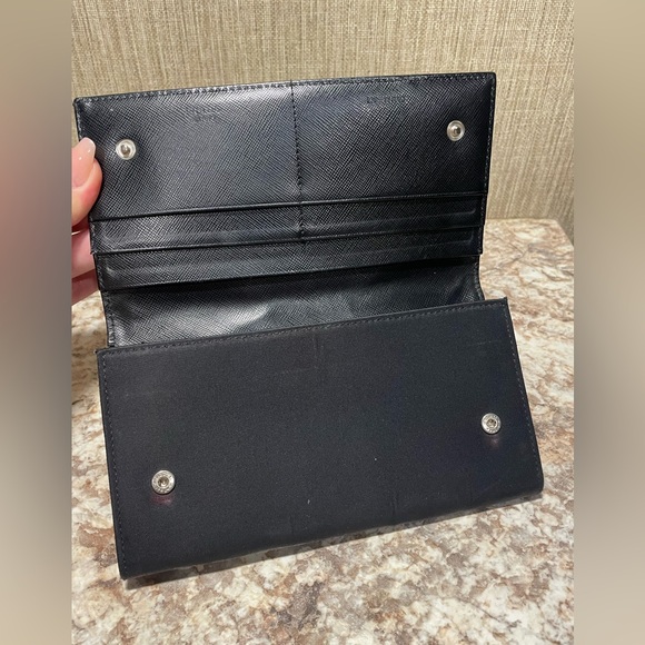 ❌SOLD!❌ PRADA Vintage Tessuto Nero Nylon & Leather Wallet Italy 100% Authentic! - Picture 9 of 16